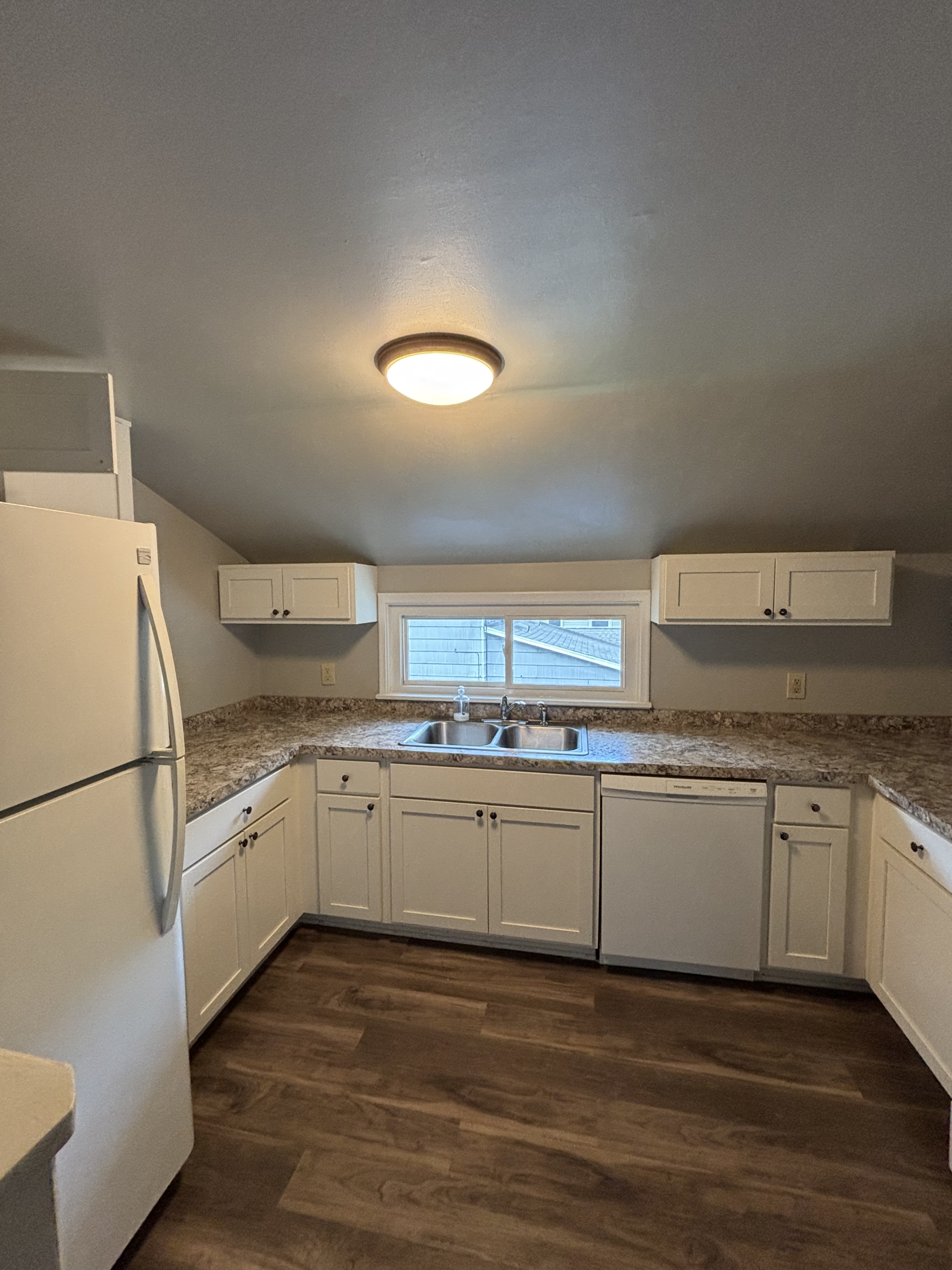 1601 Bailey Street - 1/2